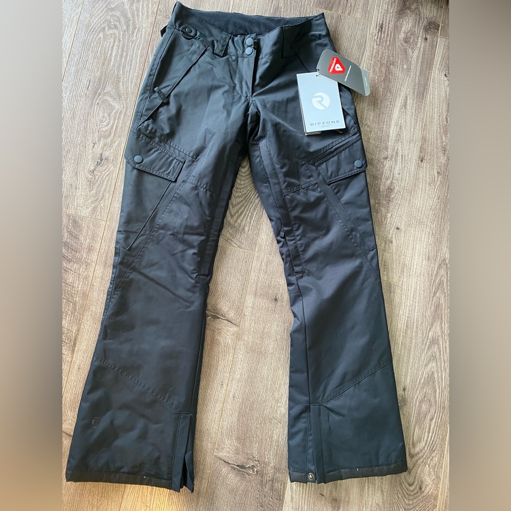 Ripzone women’s NWT insulated waterproof breathable ski and snow pants, black